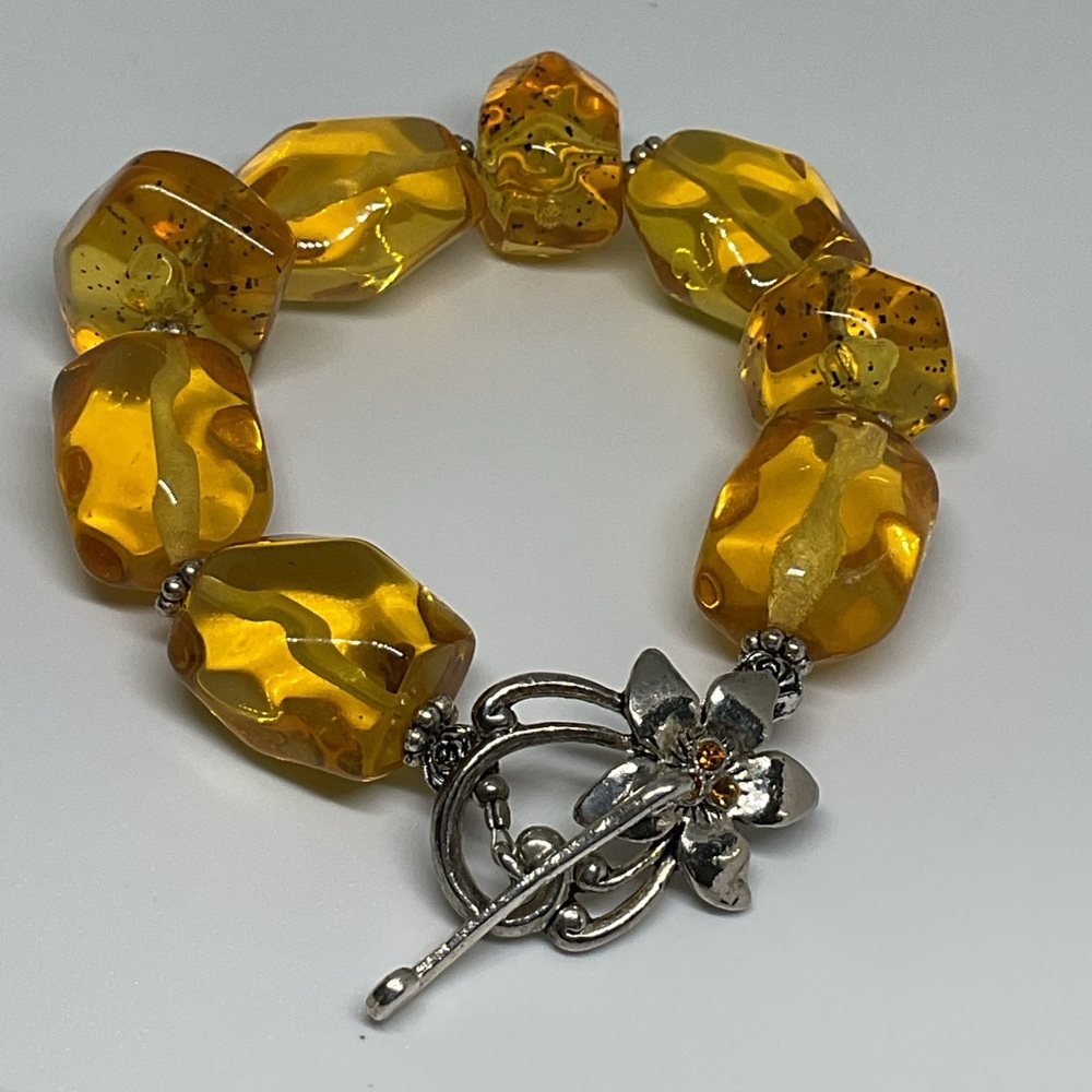 Vintage Yellow and Silvertone Handmade Beaded Bracelet